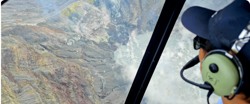 【九州エリア初！】阿蘇山ヘリコプター遊覧飛行・移動便ならARIAir