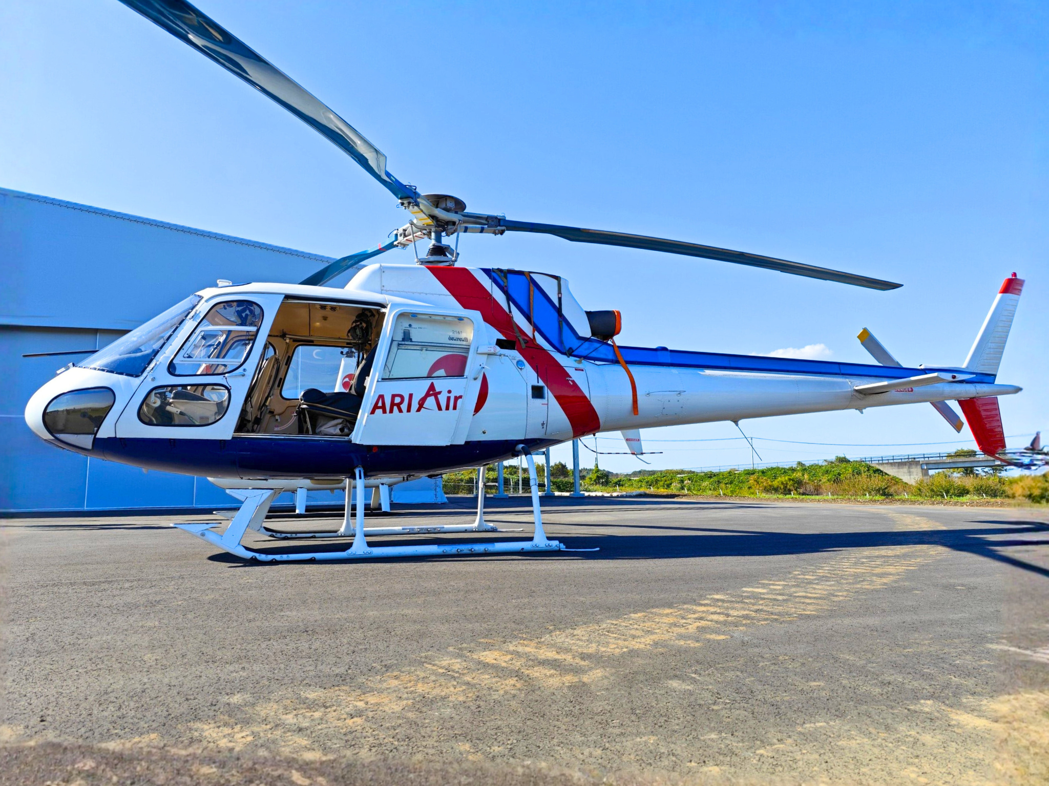 ヘリコプター（AS350）