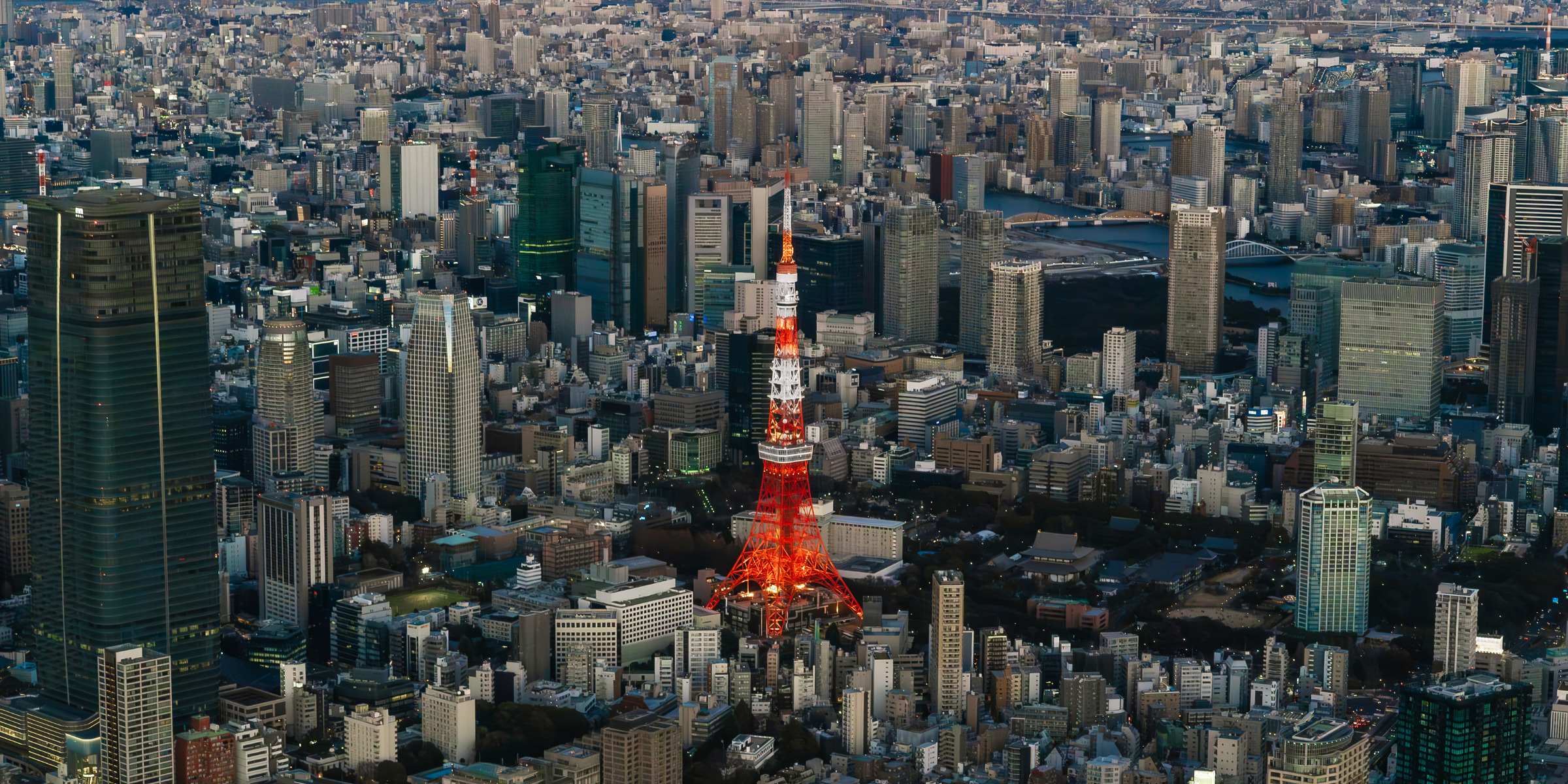 東京