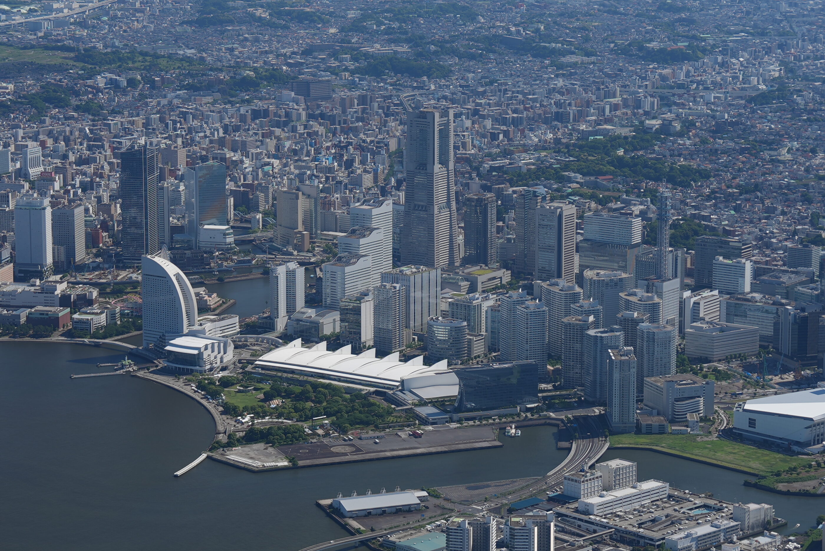 横浜