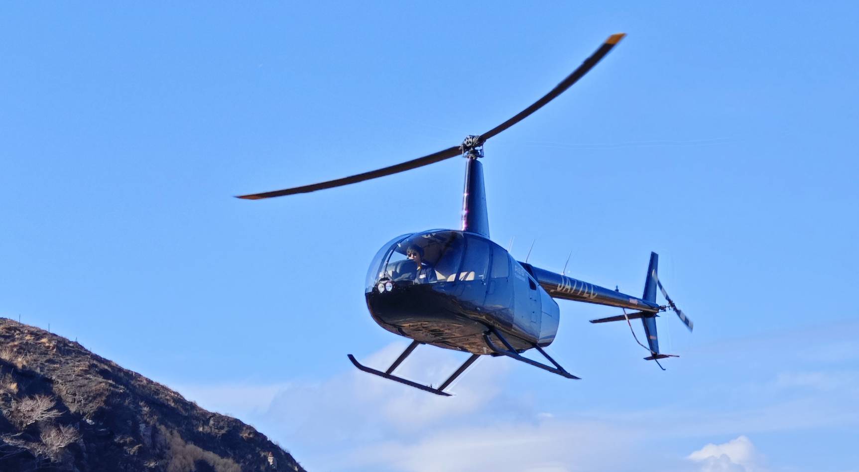 Robinson R66